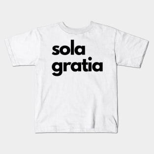 sola gratia Kids T-Shirt